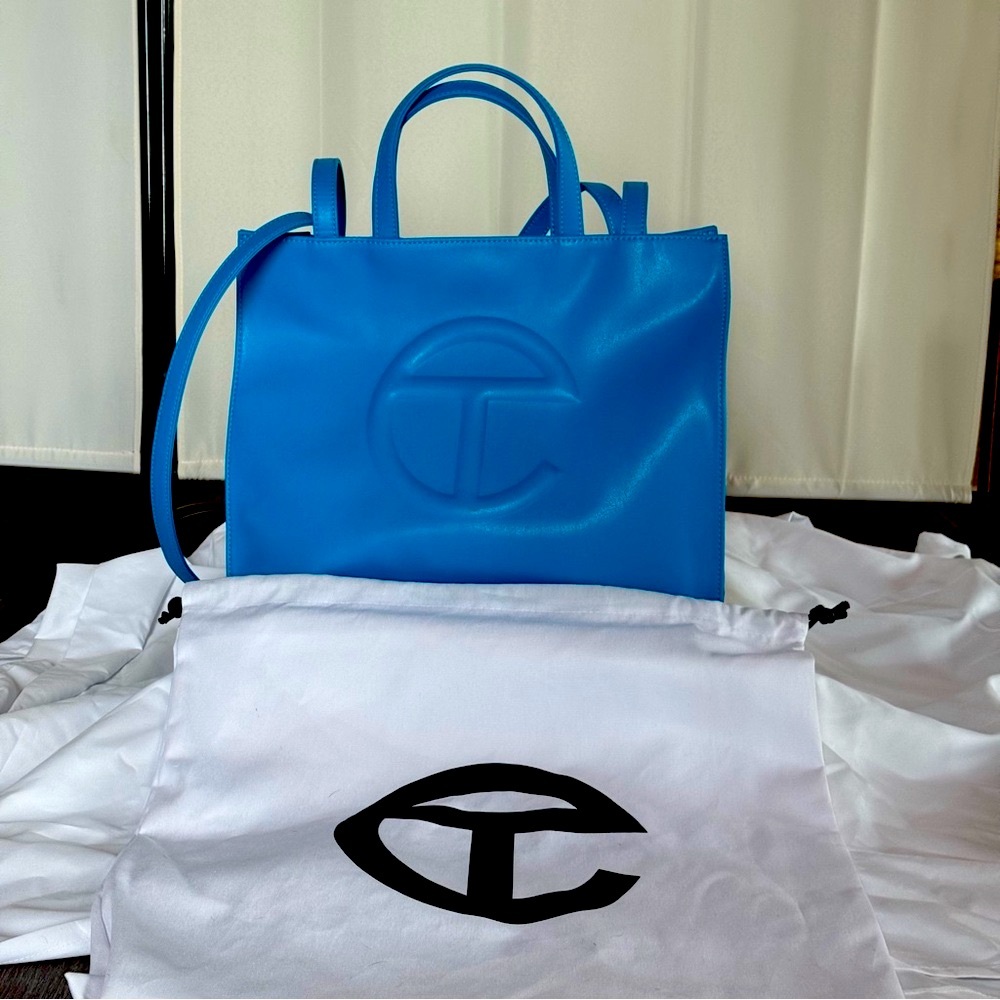 Telfar Blue Tote Bag Chic and Spacious never used - Picture 3 of 4